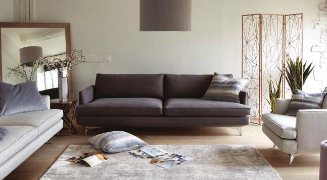 MERIDIAN Compact Sofa in