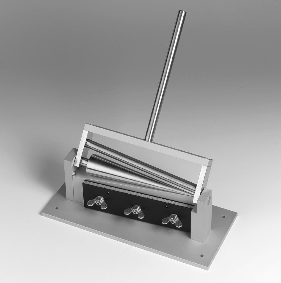 Figure 1 Conical mandrel test apparatus Key d 0 = (3,1 ± 0,1) mm d 1 = (38 ± 0,1) mm l = (203 ± 3) mm Figure 2 Cone with bent test panel 4 Sampling Take a representative sample of the