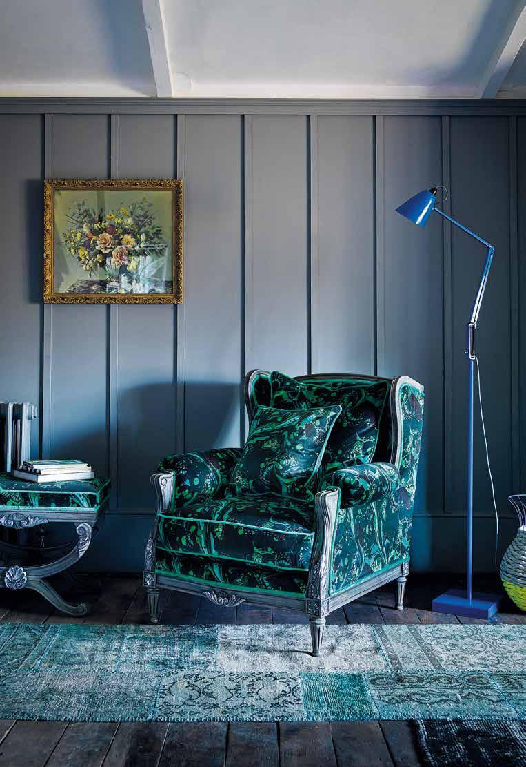 The classic style of this decorative chair has been reinvented with bold
