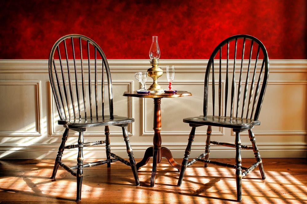 & more comfortable than its predecessors Curving shapes, cabriole leg, cushioned seats, wingback chairs The Windsor chair ( pictured) with its slim turnings, timbercarved seat with elaborately turned
