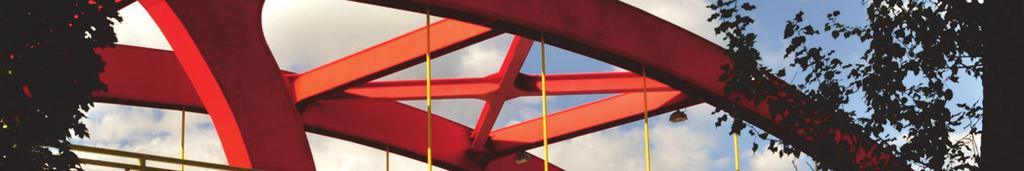 Both arch girders are connected by transverse tubes and fixed in the support crossbeams at the