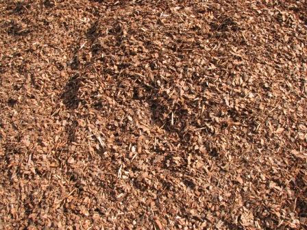Composted Hardwood Bark High ph Should be fully composted to