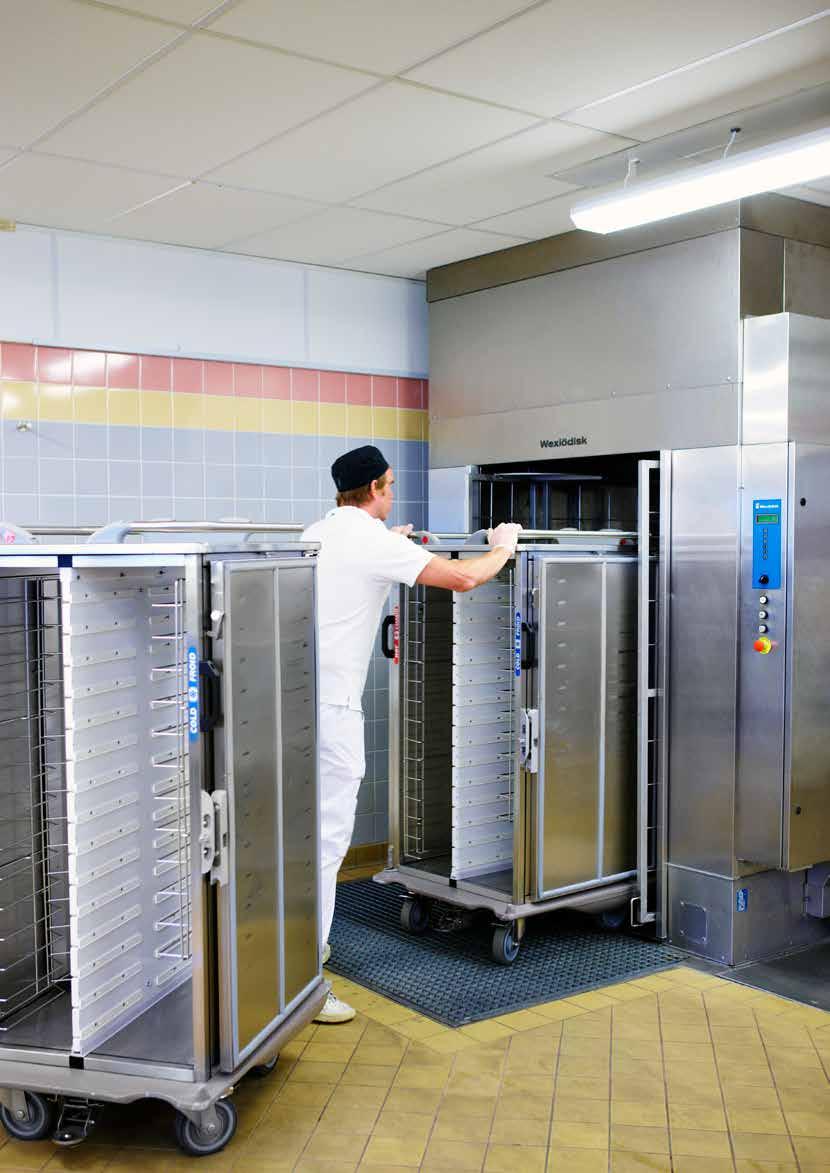 The trolley washer conquers the world The WD-18CW trolley washer has been developed to meet the high industrial requirements of customers within the airline catering industry.