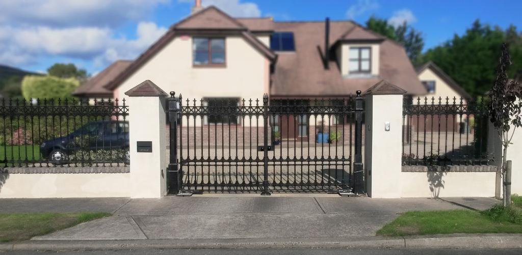 Stirling Collection Gates and Railings The Stirling Collection is based on a traditional design. This features a tall gate which is ideal for private homes with large driveways.