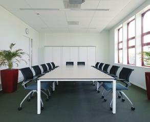 large meetings, Ahrend Four_Two tables are always