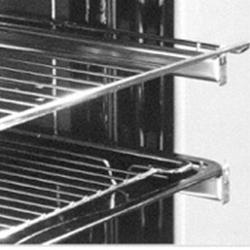 Telescopic anti-tip shelves for user safety (optional) Left or right handed door Telescopic Shelf Kit NEFF Series AquaAssist Built-in oven Slide and hide