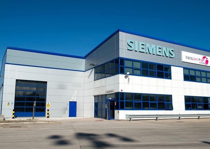 Ardwick Project: New Build Depot, Ardwick Value: 30m Client: Siemens Completed: 2006 The creation of this new build depot in Ardwick, Manchester has created a gateway to the Trans Pennine route,