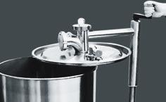 also available on request in Viton or EPDM Emptying lid Pressure gauge helps operator