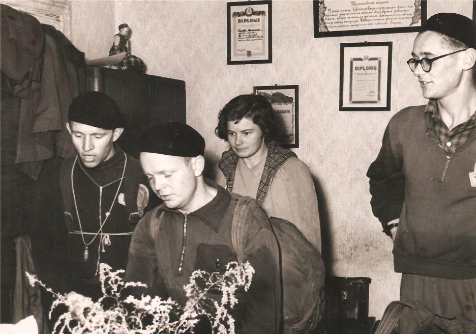 Geograafid ja orienteerumissport 181 Spordiühing Daugava 1959. aasta meistrivõistluste finišis. Vasakult: Madis Aruja, Ilmar Kask, Heino Mardiste; pildilt on välja jäänud Ülo Vilt.