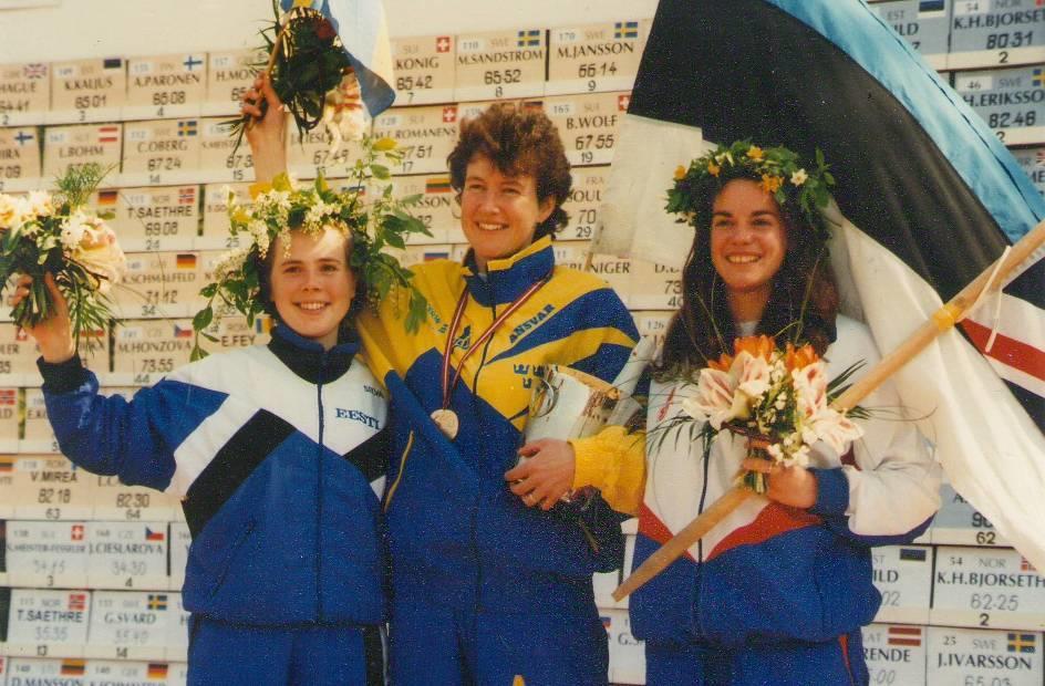 196 Ilmar Kask ja Heino Mardiste Eesti edetabeli esimene, 1994 ja 1996 tunnistati Eesti parimaks üliõpilassportlaseks ning 2001 Tartu parimaks naissportlaseks. Ja seda kõike õpingute ja töö kõrvalt.