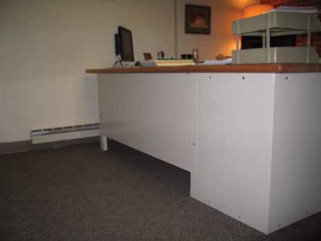 WORKSTATIONS & BENCHING: Modesty Panels & Stops WORKSTATIONS & BENCHING: Outlets & Lights Modesty Panels Vidmar technical benching modesty panels are lightweight steel panels used to completely