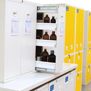 Superiorly chemical resistant PP trays included with the drawers keep lab material safely