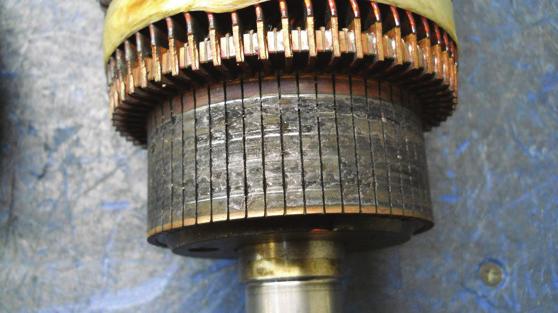 Service and Maintenance 4. Replace commutators that exhibit pitting or excessive wear.