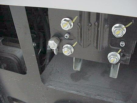 SECTION 10 SLIDEOUT ROOMS Loosen the locking screws at the crank-in bolt shafts as shown before trying to turn the bolts.