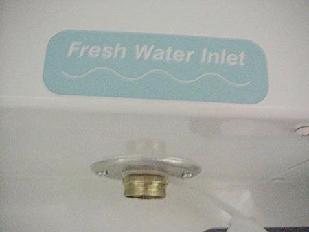 Water Service Center Fresh Water Tank Filling Procedures: Always fill the fresh water tank at an approved potable water filling facility or a known purified drinking water source.