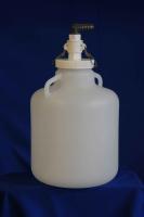 P a g e 32 MO018: Formalin Collection System (ME200, ME400 and ME650 and ME700) Includes collection funnel piped to a 2-1/2 gallon collection carboy w/easy grip handles, located under the grossing