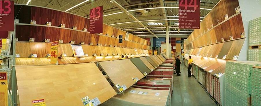 Offer Successful repositioning : the example of wooden flooring 2004 : Aggressive price positioning Laminate Avg Price of goods sold : -24% 2005 : Range restructuring Parquet Avg Price of goods sold