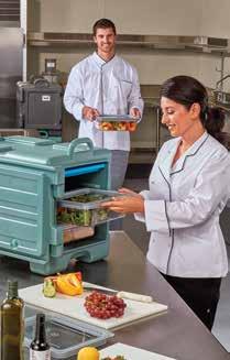 UPC300 Ultra Camcarriers and 8CC to Transport Gastronorm Food Pans Insulated Containers UPC300 & 8CC UPC300 Holds (3) deep GN food pans. 8CC holds assorted GN food pans, GN sheet pans and GN trays.