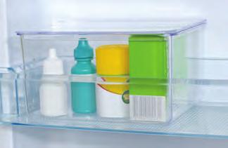 CLEAR DOOR POCKETS The clear door pockets for storing bottles and