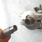 ptions and accessories VD series Measuring port Vacuum-tight bushing