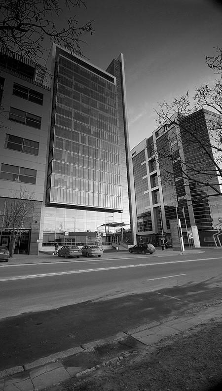 VICTORIA Office Building J Jasinskio St 16 01111 Vilnius The VICTORIA office building is located in a rapidly developing business district in the centre of Vilnius, alongside the Neris river Exciting