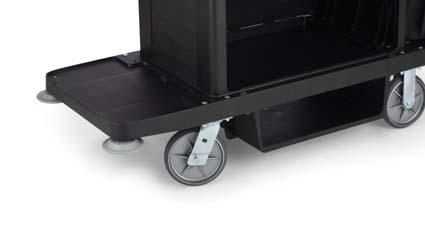 Double locking doors (both sides of cart), two removable 0 qt