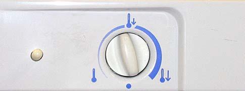 SWITCHING THE APPLIANCE OFF AND ON: OPERATION The appliance is switched Off when the knob is set to Minimum.