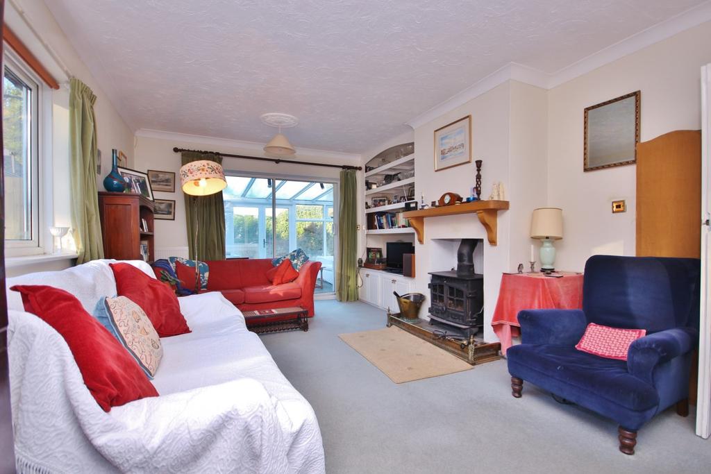 Secluded location Sitting Room Conservatory Dining Room Kitchen 4 Bedrooms Bathroom and ensuite Gas (lpg) central heating and double glazing Goodsized private garden Garage and workshop
