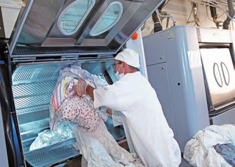 large capacity production in hospitals and medical centres: Thermaline appliances allow you to easily handle large