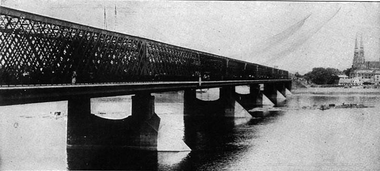 following images is an example of one of the three major bridge types described in the article: arch, beam, and