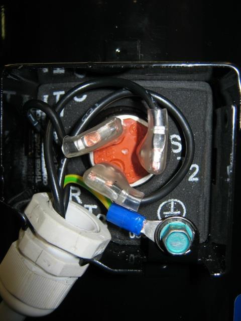 Dismantling & disposal Maintenance & repair Starting up & operation Electrical connection Installation Product description Safety instructions 4.2.
