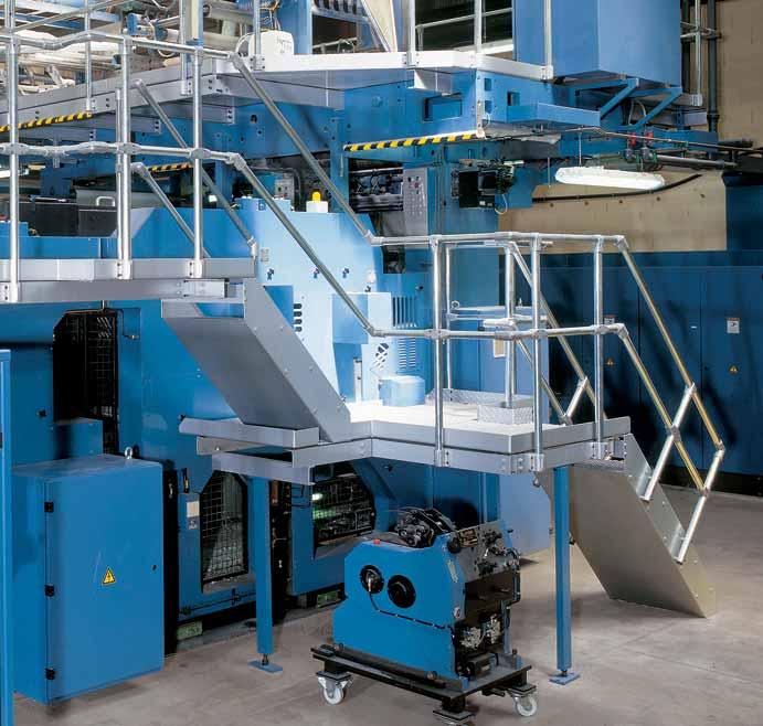 Additional features such as on-the-run depth adjustment for cross perforation, and copy slowdown in the delivery, make the press crew s work much easier while