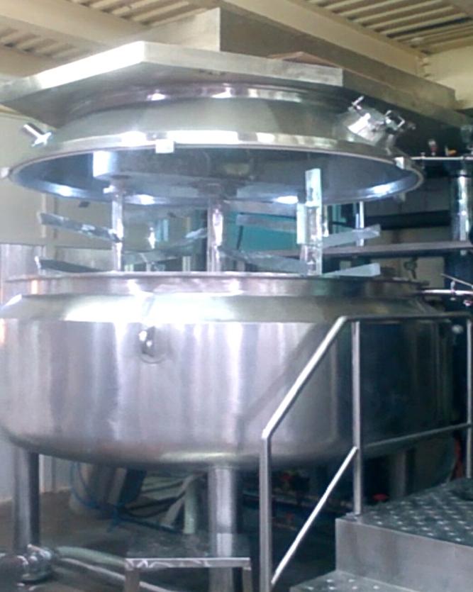 PLANETRY MIXER DESCRIPTION: - All contact parts made out of S. S. 316 quality non-contact parts are in S.S. 304 quality.