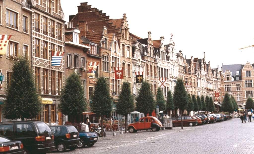 The historical university city of Louvain, seat of the university since 1425, with teaching in Latin and later in French and Dutch.