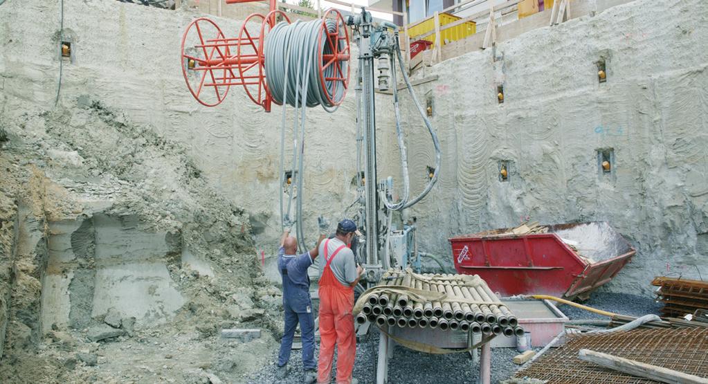 Installation Steps Fig. 21: Inspect for damage Step 1 Check the coils for damage before borehole insertion. Fill the U-bends with water and test under pressure of at least 40 psi.
