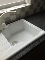 3276000041527 Sink White plastic sink and