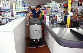 Floor scrubber-driers Nomenclature Model Next EVO 66 BTA Scrubbing width E = ELECTRIC B = BATTERY BT = BATTERY with TRACTION A = Automatic brush plate lifting for walk behind Sprinter Crystal Clean