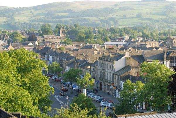 Skipton OUR PROJECT Craven District Council and South Lakeland District Council share similarities in terms of the net migration of young people from both districts, and this is true of most rural