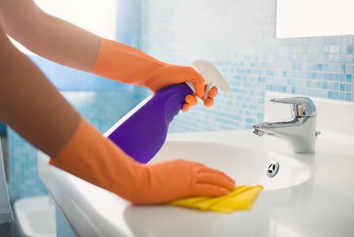 Clean Your House Bathroom 9 minutes Do your prep work. Spritz the sink, vanity, shower and tub with your all-purpose spray and let sit. Tackle the toilet.