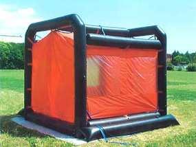 electrical blower; two persons can assemble the tent in five minutes; Pre-assembled shower system; The modularity of the tents allows to obtain in the inside, through separating