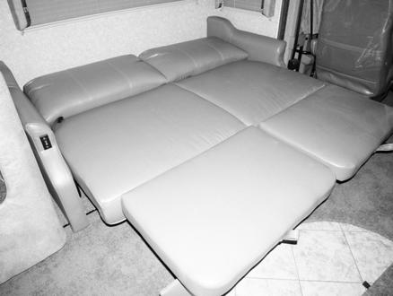Tip for power users If you have the footrest section unlatched and positioned against the seat cushion, it will move out with the lounge when you press