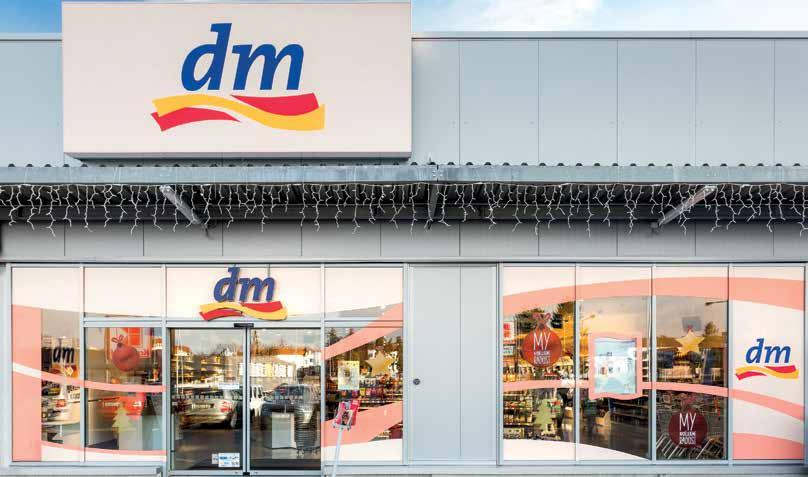 CATEGORY: NON-FOOD RETAIL DM, Čáslav VRV IV delivers, efficient and costeffective climate control A Daikin VRV IV system is creating a comfortable shopping environment for DM s store in Čáslav.
