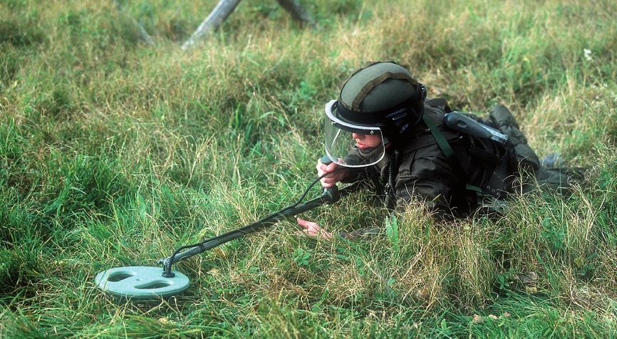 SCHIEBEL ATMID Schiebel Elektronische Geräte GmbH Austria GENERAL DESCRIPTION The ATMID all terrain mine detector) is the latest improvement of the AN-19/2 using the continuous wave mode combined