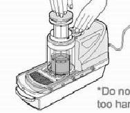 ) Using the Grater CAUTION: SWITCH OFF APPLIANCE AND ENSURE MOVING PARTS HAVE STOPPED BEFORE CHANGING ACCESSORIES PREPARING VEGETABLES: