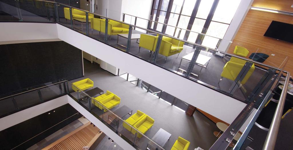 Deakin University Reach Building Industry / Education > workstations and personal