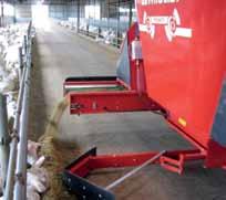 This means that no batteries are used and that there is always sufficient energy available. The feeding robot is fitted with a belt conveyor for discharge on both the right and lefthand side.