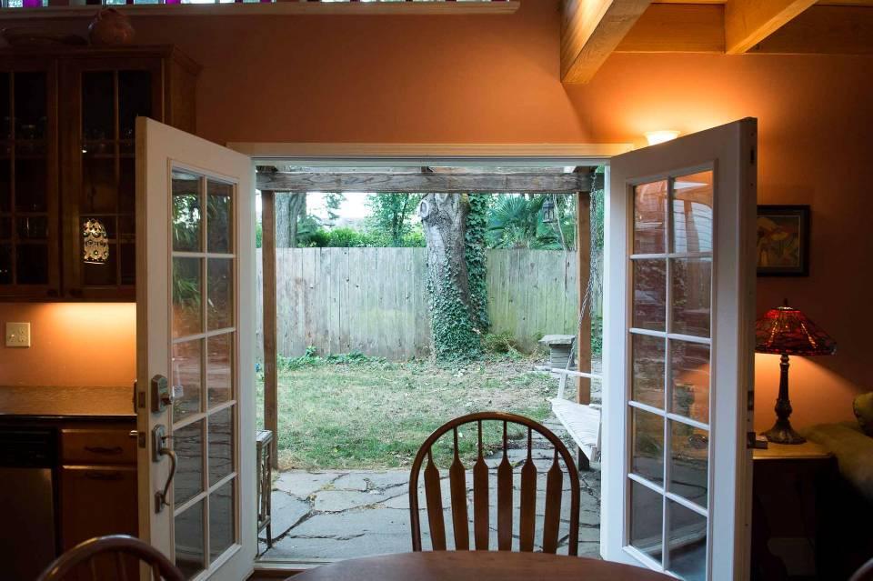 Design Principle #4: Open Doors Facing a Yard This is your connection to the great outdoors. A detached ADU is likely to be adjacent to a rear yard or garden.