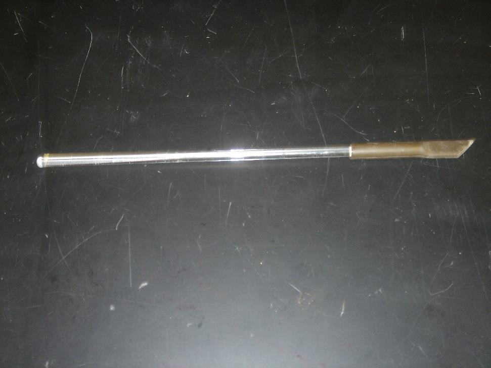 Glass Stir Rod with Rubber Policeman A glass stir rod is used to manually