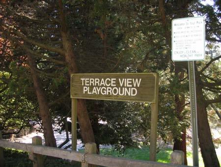 Project Background Terrace View Park is a 1-acre neighborhood park located between Fairlawn Drive and Queens Road in the Berkeley Hills.