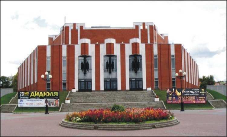 The building of the grand concert hall of Tomsk city with the proposed promotional displays. Figure 11.